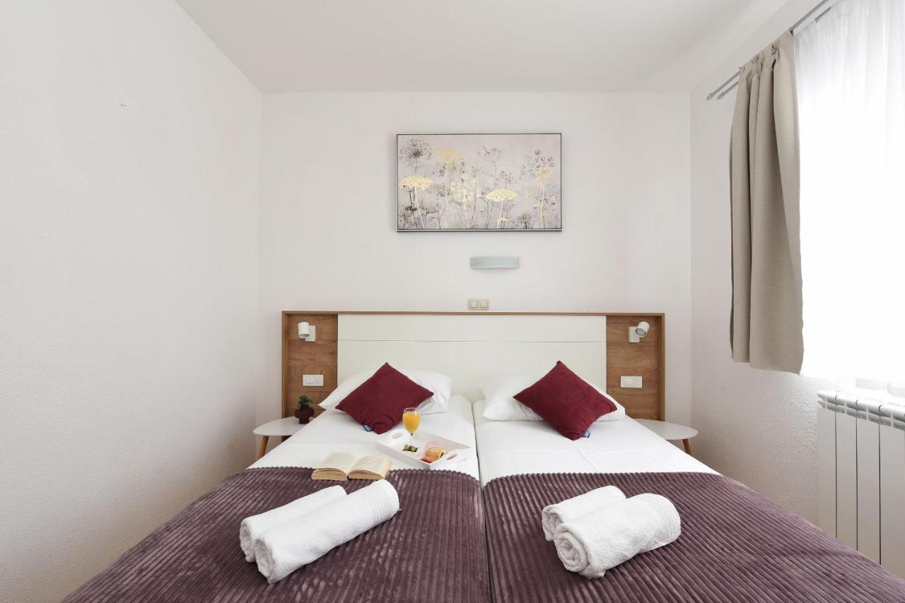Apartments Amari Starigrad Paklenica Dış mekan fotoğraf