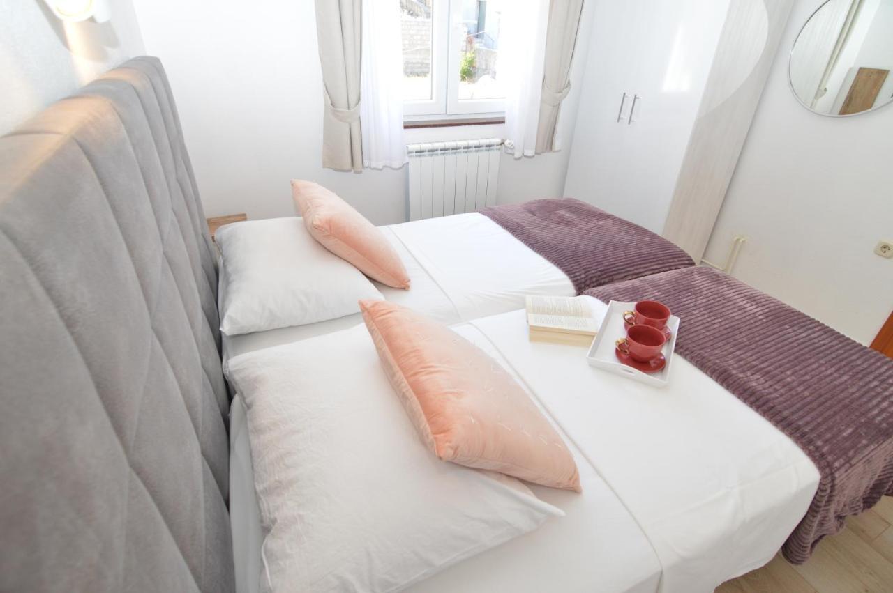 Apartments Amari Starigrad Paklenica Dış mekan fotoğraf